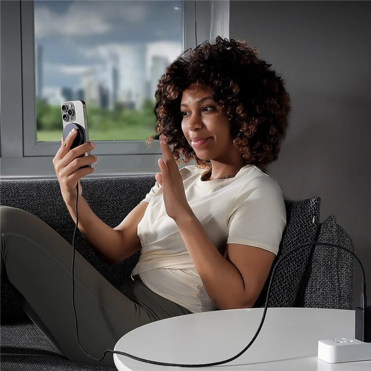 ESR MagSafe 15W Wireless Charger Qi2